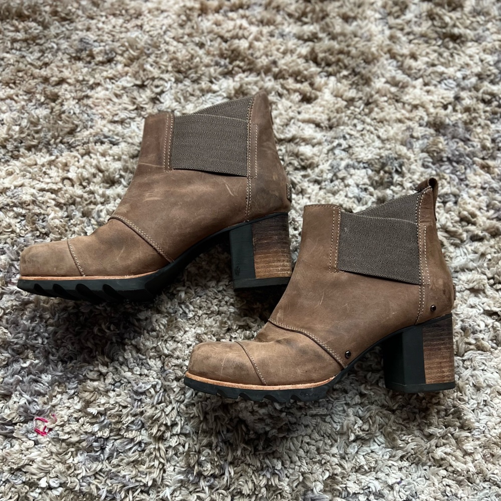 Sorel Ankle Chunk Heel Boots